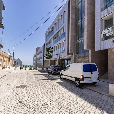 Prata Riverside Xxv By Innkeeper * Lissabon